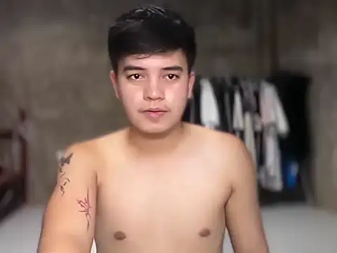 YourCutieBoy_Bigcum14 webkamerás műsora