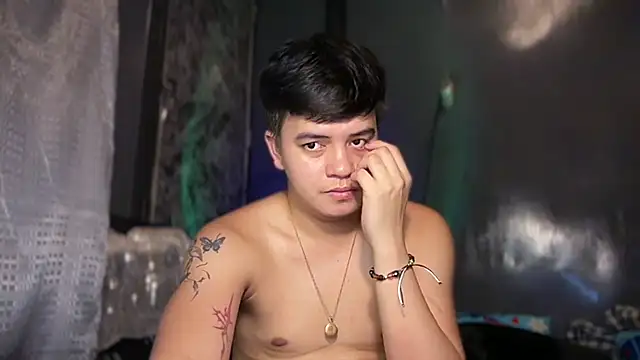 Show de YourCutieBoy_Bigcum14 na webcam