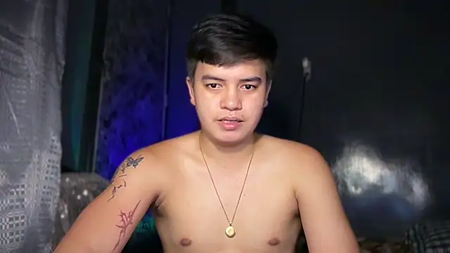 Show modela YourCutieBoy_Bigcum14 na web-kameri