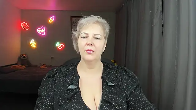 Mary-Leee's Live Sex Cam Show