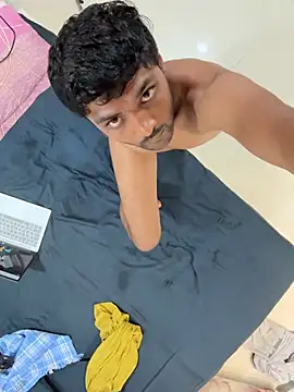 Pokazy przed kamerką – Gujarati-boy-meetbhabhi