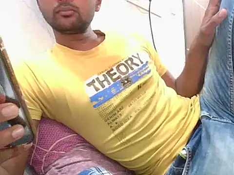 عرض كام Gujarati-boy-meetbhabhi