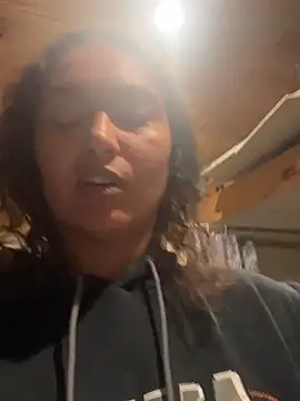 QueenNefertiti: δωμάτιο απευθείας συνομιλίας