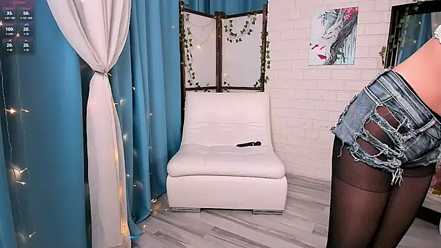 starfromsky Adlı Modelin Canlı XXX Sohbeti