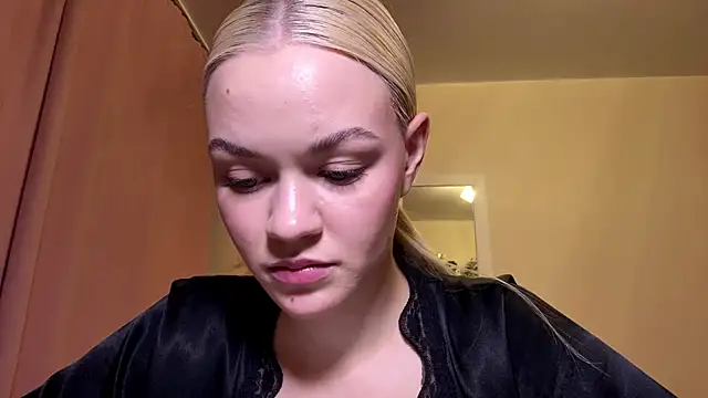 MiaCashen Live XXX chat