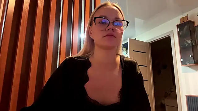 XXX chat uživo modela MiaCashe