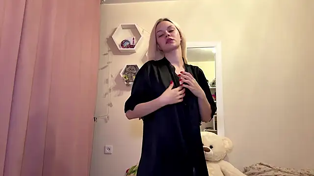 MiaCashe's Live XXX Chat