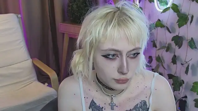 XXX chat uživo modela rraffaellka