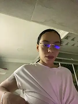 Maluxx333 Live XXX-Chat