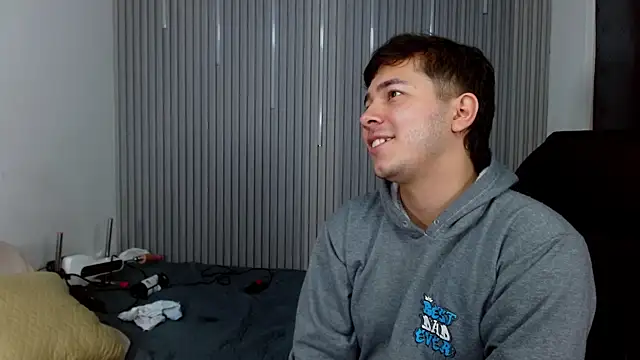 Pokazy przed kamerką – Julian_Smith21