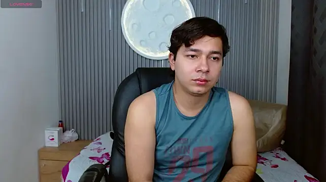 Pokazy przed kamerką – Julian_Smith21