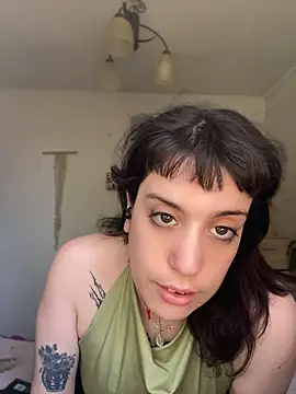 gattasromanxxe's Live XXX Chat