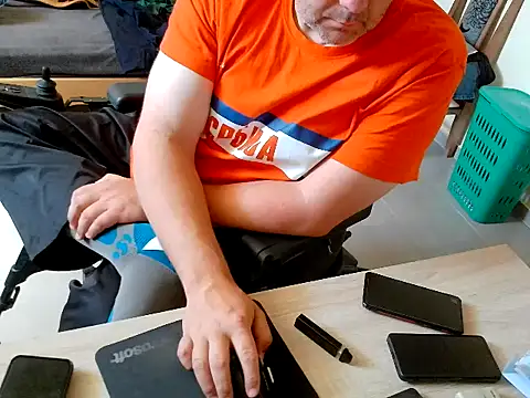 pozitiva000 webkamerás műsora