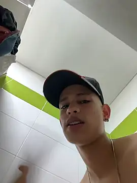 HarryGaze Adlı Modelin Web Kamerası Şovu
