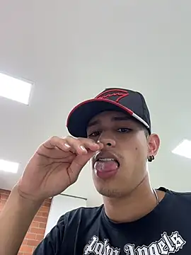 HarryGaze webcam show