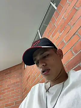 HarryGaze Show Webcam