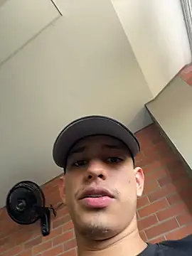 HarryGaze webcam show