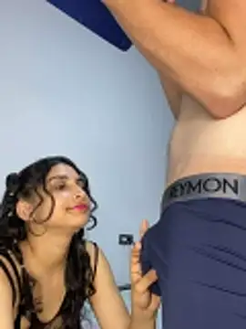 Show modela Beauty-and-the-beast- na web-kameri