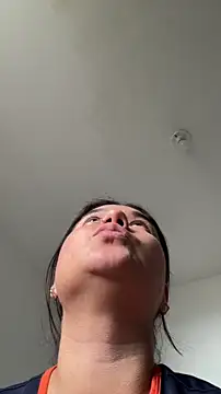 Онлайн чат XXX LaiaGomez