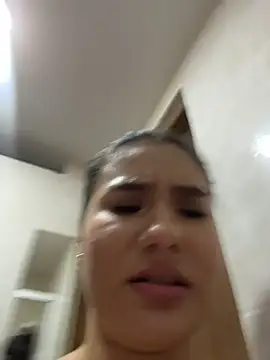 LaiaGomez's Live XXX Chat