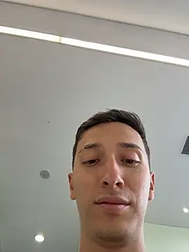 Thiago_Jones1n Webbikameraesitys