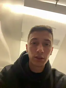 Thiago_Jones1のウェブカメラショー