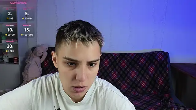LuxuryLoverss Webcam show