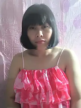 juicy-milu Chat XXX in diretta