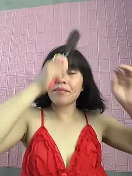 juicy-milu's Webcam Show