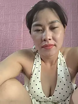 juicy-milu Chat XXX live
