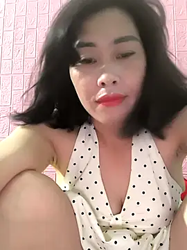 juicy-milu Adlı Modelin Canlı XXX Sohbeti