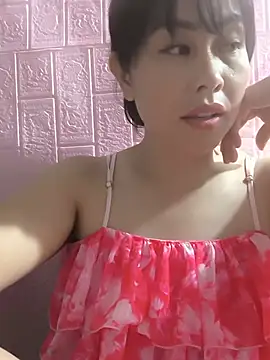 juicy-milu's Webcam Show