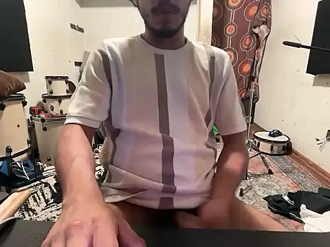 luiscachondito99 Show in webcam