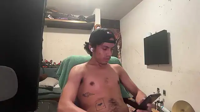 Show modela luiscachondito99 na web-kameri