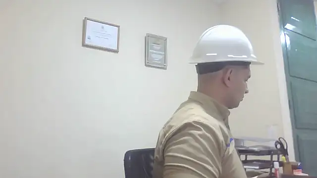 Officeb0y 网络视讯表演
