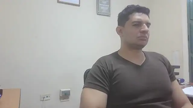 عرض كام Officeb0y