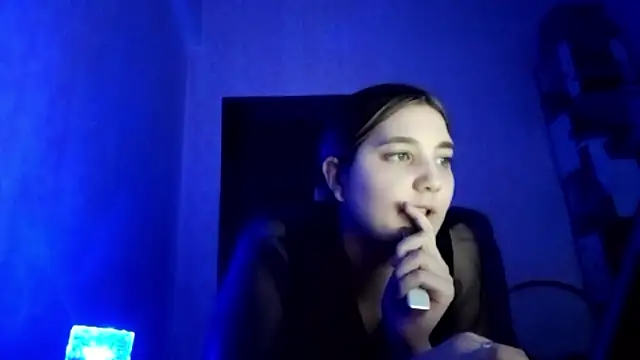 JanineThielman's Webcam Show