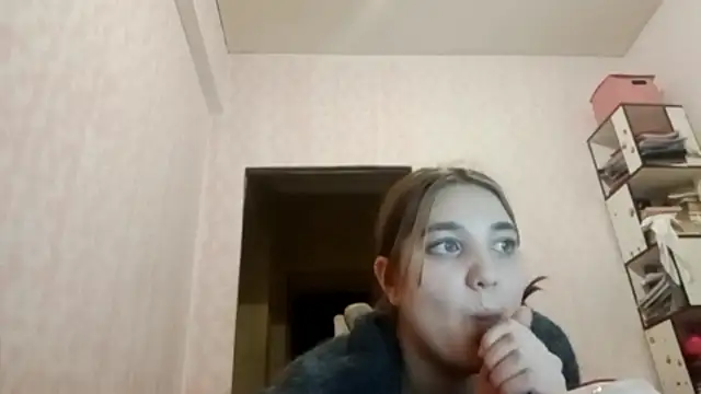 JanineThielmanのウェブカメラショー