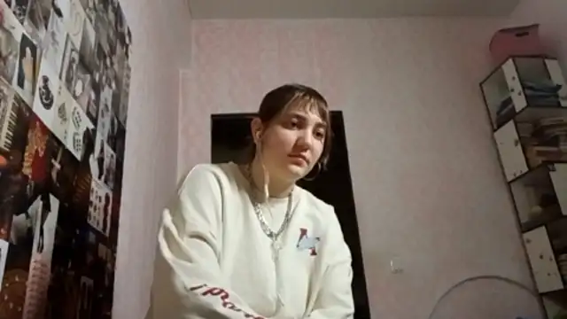 JanineThielmann Live chat-huone