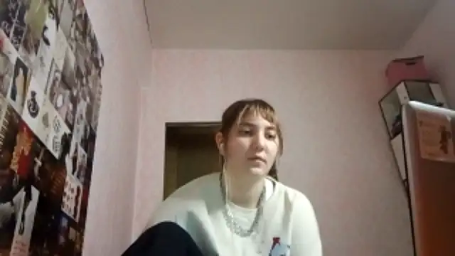 Živá chatovací místnost JanineThielman