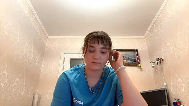 JanineThielman чат на живо