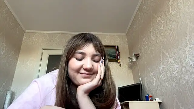 Онлайн чат XXX JanineThielman