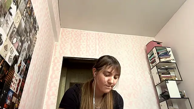 JanineThielman's Live XXX Chat