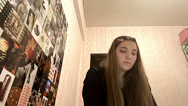 Chat +18 de JanineThielman ao vivo