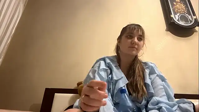 Czat XXX na żywo – JanineThielman