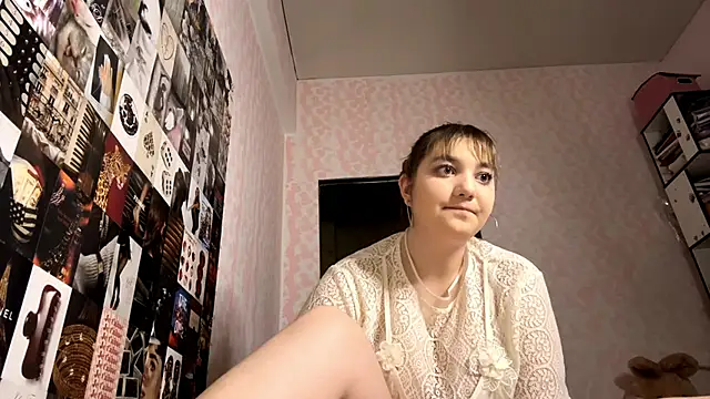 XXX chat uživo modela JanineThielman