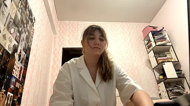 Chat +18 de JanineThielman ao vivo