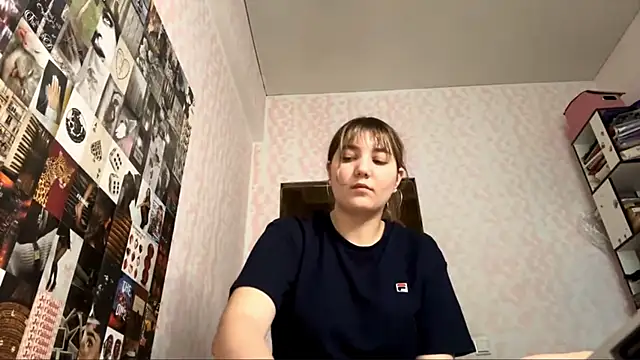 JanineThielman's Live XXX Chat