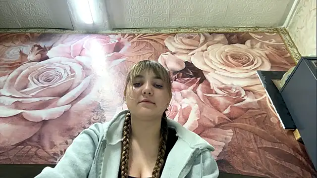Chat +18 de JanineThielman ao vivo