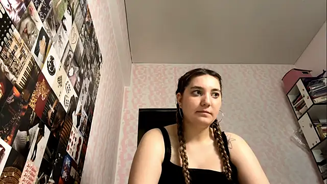 Chat +18 de JanineThielman ao vivo